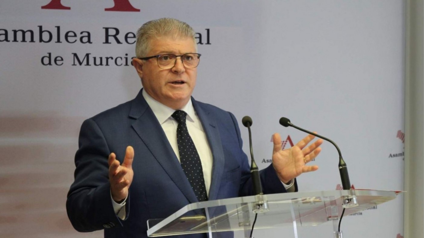 Vélez dice que Miras ha dejado vencer la moratoria urbanística para favorecer a unos pocos
