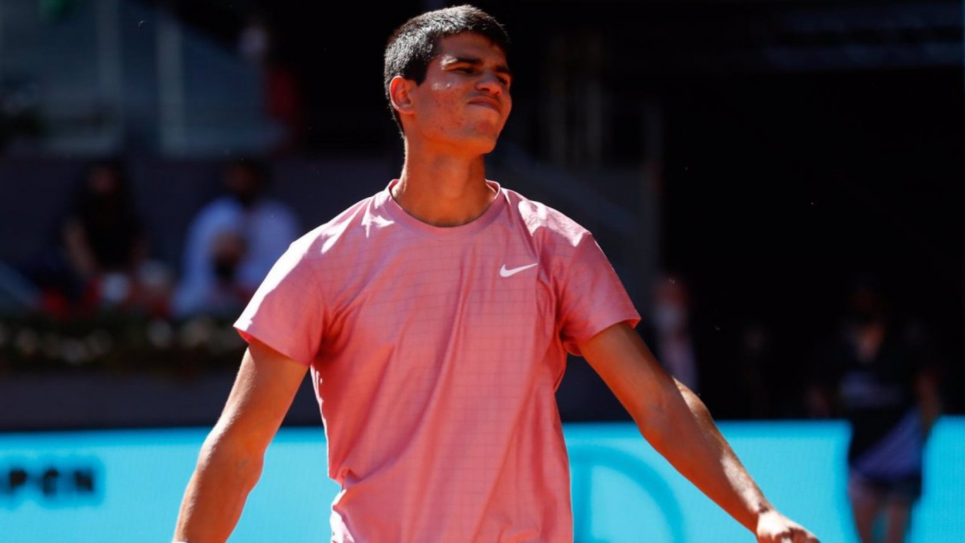 Carlos Alcaraz da positivo en COVID y se pierde la Copa Davis
