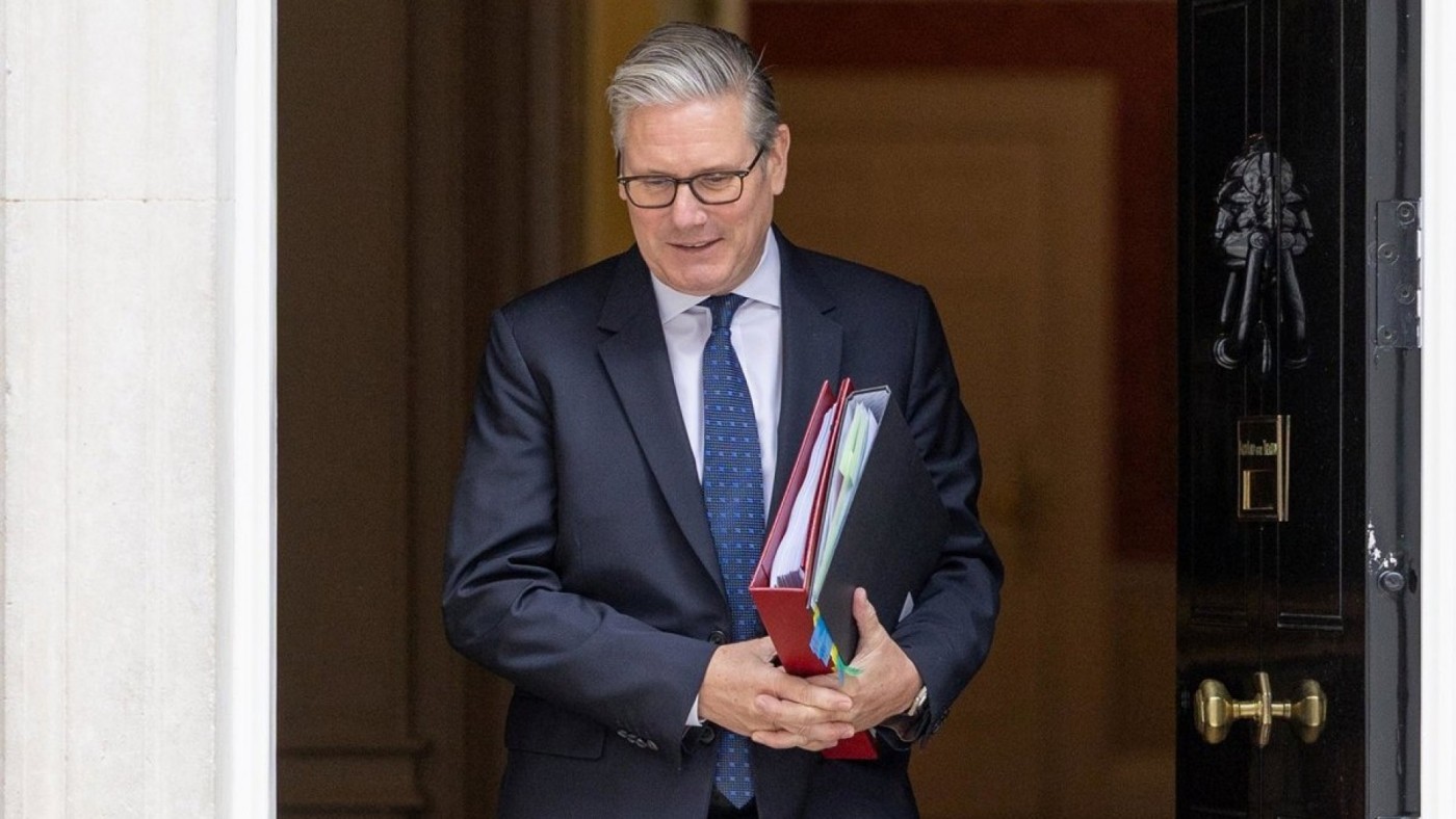 Keir Starmer dimite como primer ministro británico tras perder el respaldo de su partido