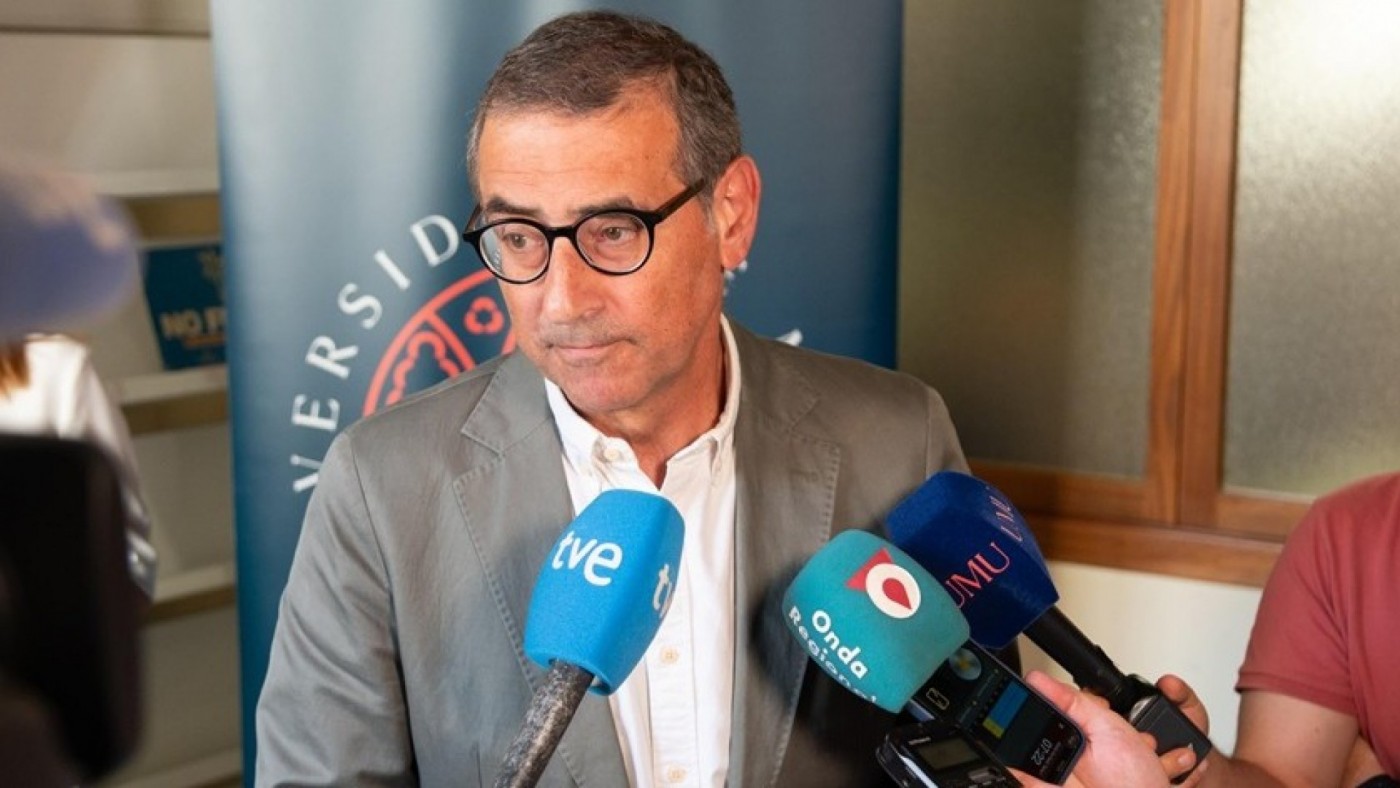 El rector de la UMU, José Luján, descarta adelantar elecciones para elegir a su sucesor