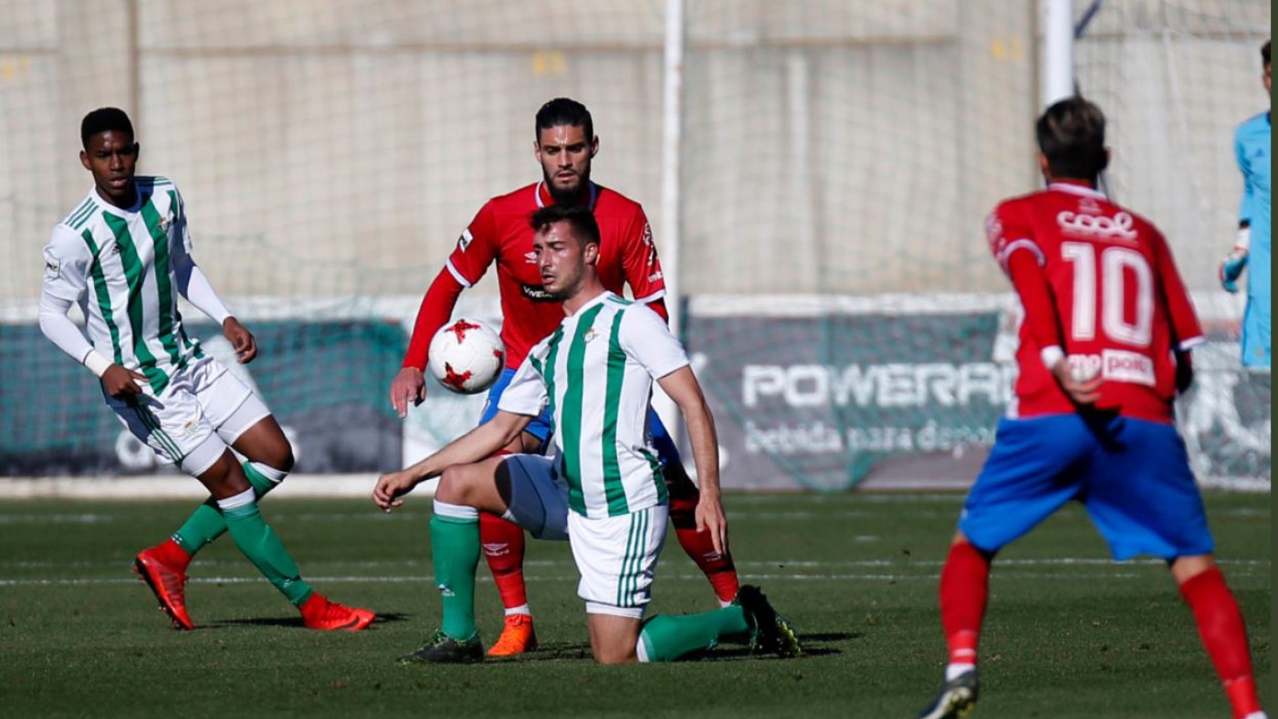 Empate sin goles entre el Betis B y Real Murcia 