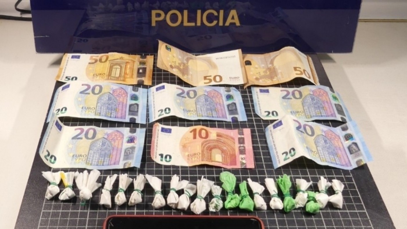Detenida en Alcantarilla por llevar 20 papelinas de cocaína en su monedero