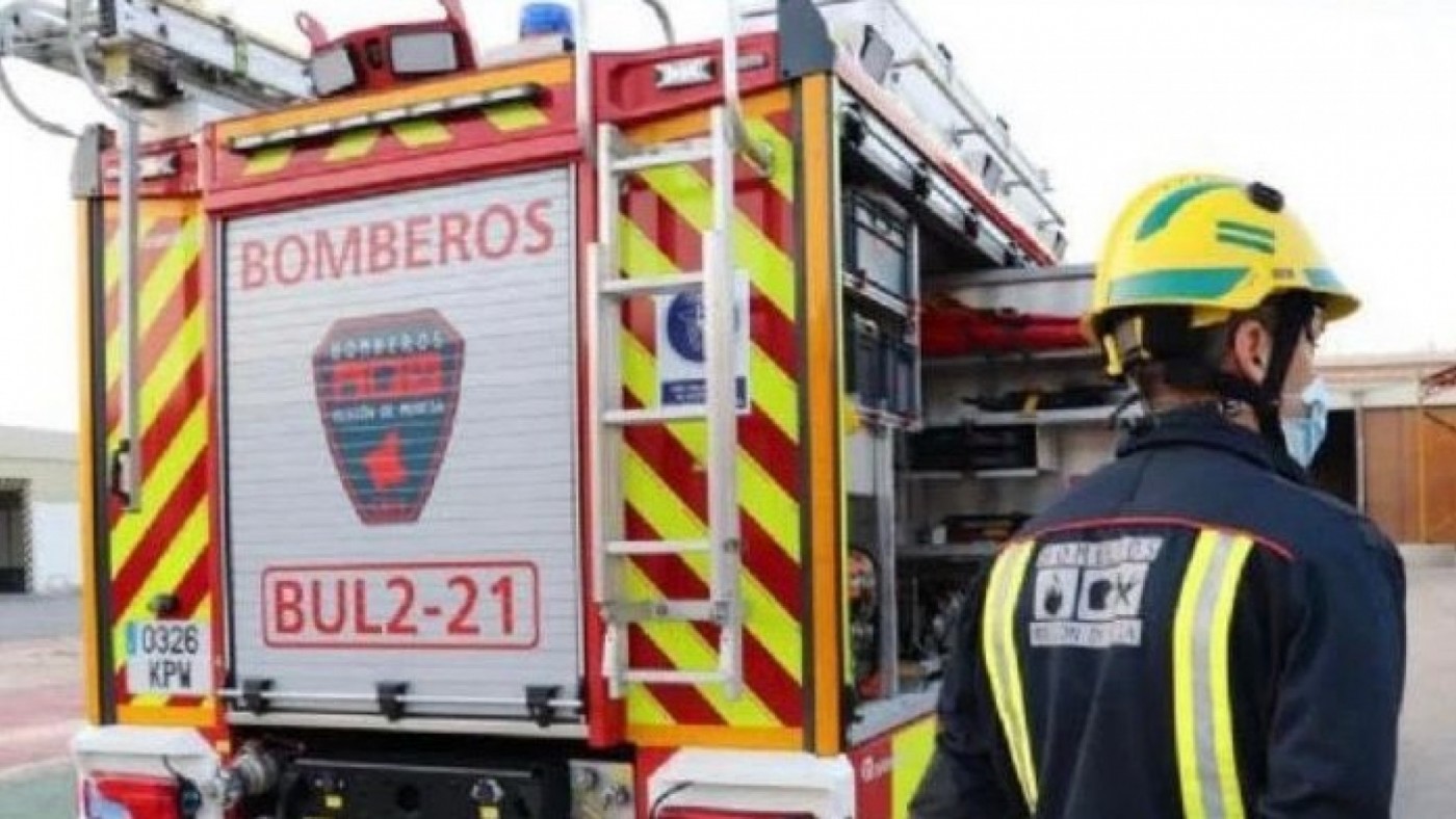 Herida una mujer en el incendio de su vivienda en Alhama de Murcia