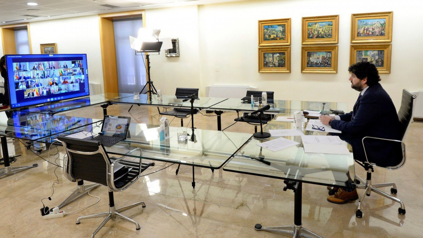 López Miras en la videoconferencia con presidentes autonómicos del pasado domingo