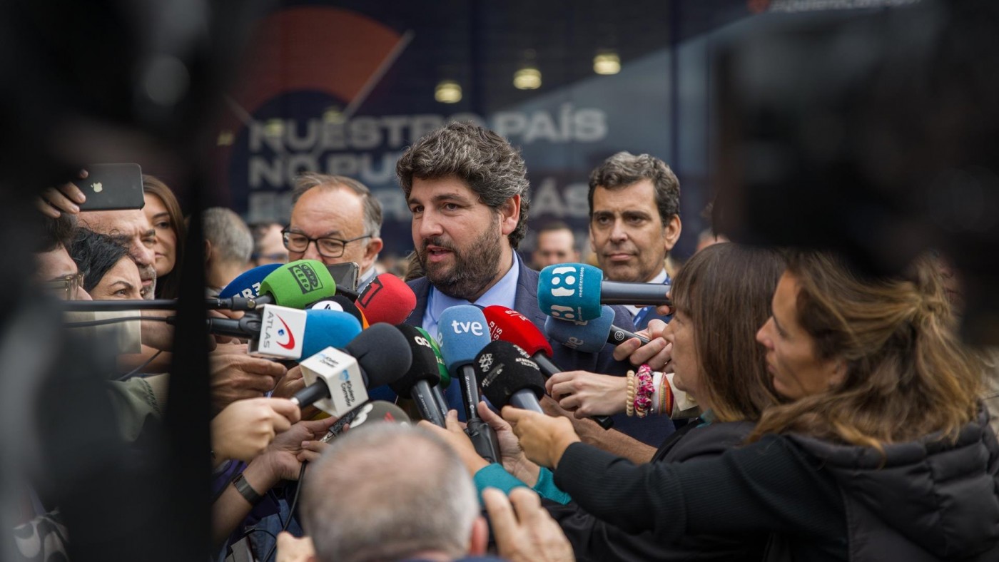 López Miras y el PP valenciano acusan al Gobierno de plantear un recorte del trasvase "sin ningún aval técnico"