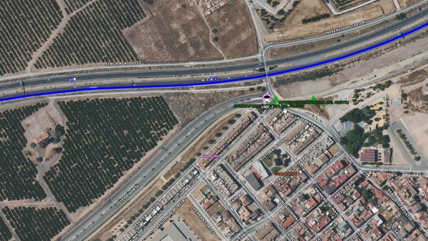 Suspendido el servicio de tranvía en Guadalupe por un accidente de tráfico