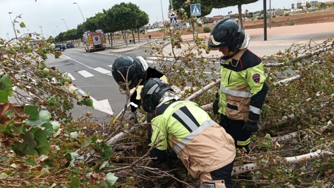 El episodio de lluvia y tormentas deja 140 incidencias en la Región de Murcia 
