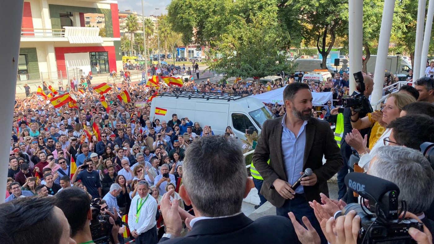 Abascal, a las puertas del Pabellón Príncipe de Asturias de Murcia