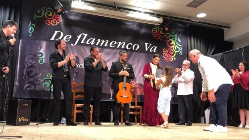 La bailaora andaluza Sara Sánchez recibió en Sucina el galardón del festival "De Flamenco Va"