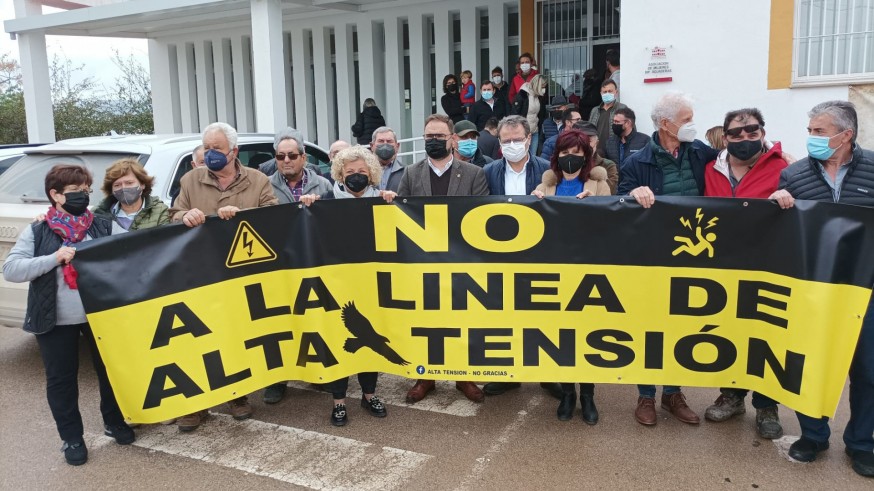 Vecinos de Aguaderas presentan alegaciones a la línea de alta tensión entre Lorca y Águilas