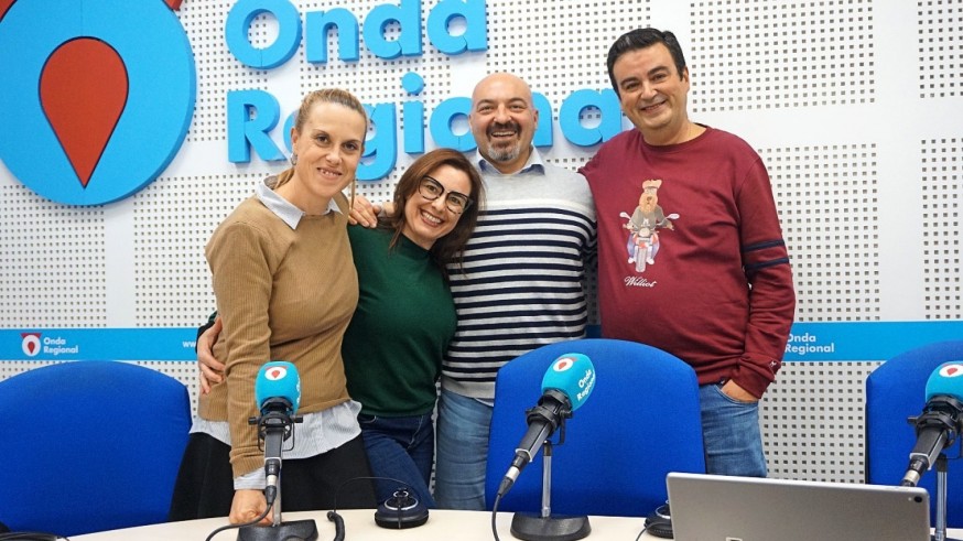 Carretera y manta. El motorista Claudio José Pérez prepara un nuevo viaje a Argentina y Chile. Nos lo cuenta con Charo Escámez y José Antonio García