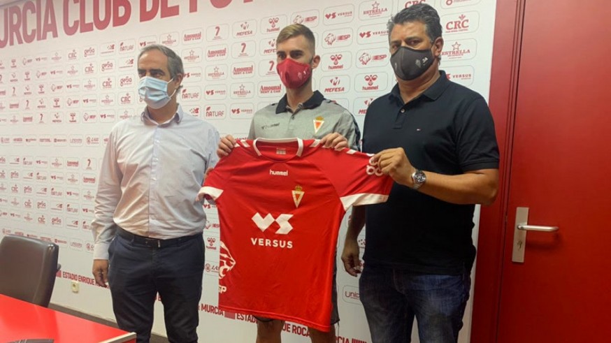 Josele: "La oferta del Real Murcia para volver a casa ha sido la mejor para mí"