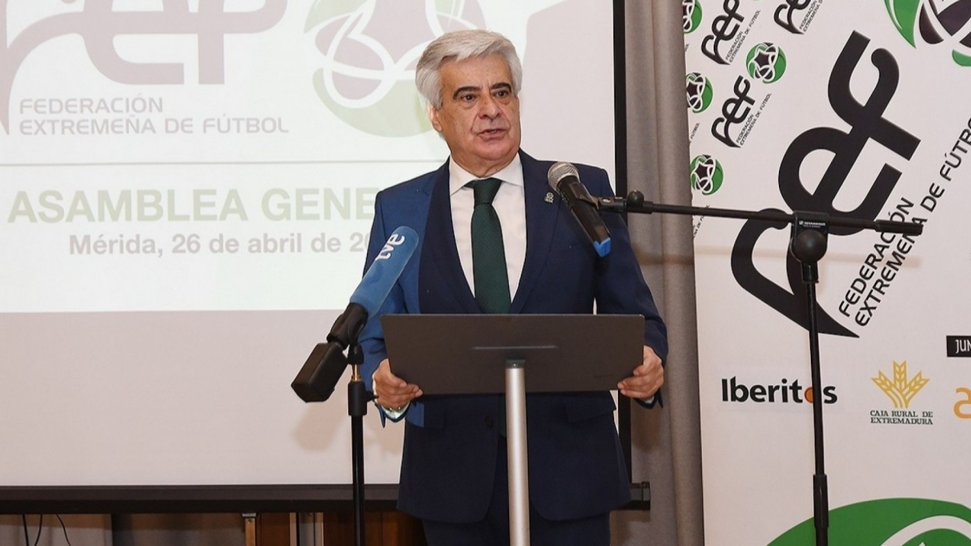 Rocha: "De la Fuente está respaldado por la RFEF y Vilda... a ver qué se decide"