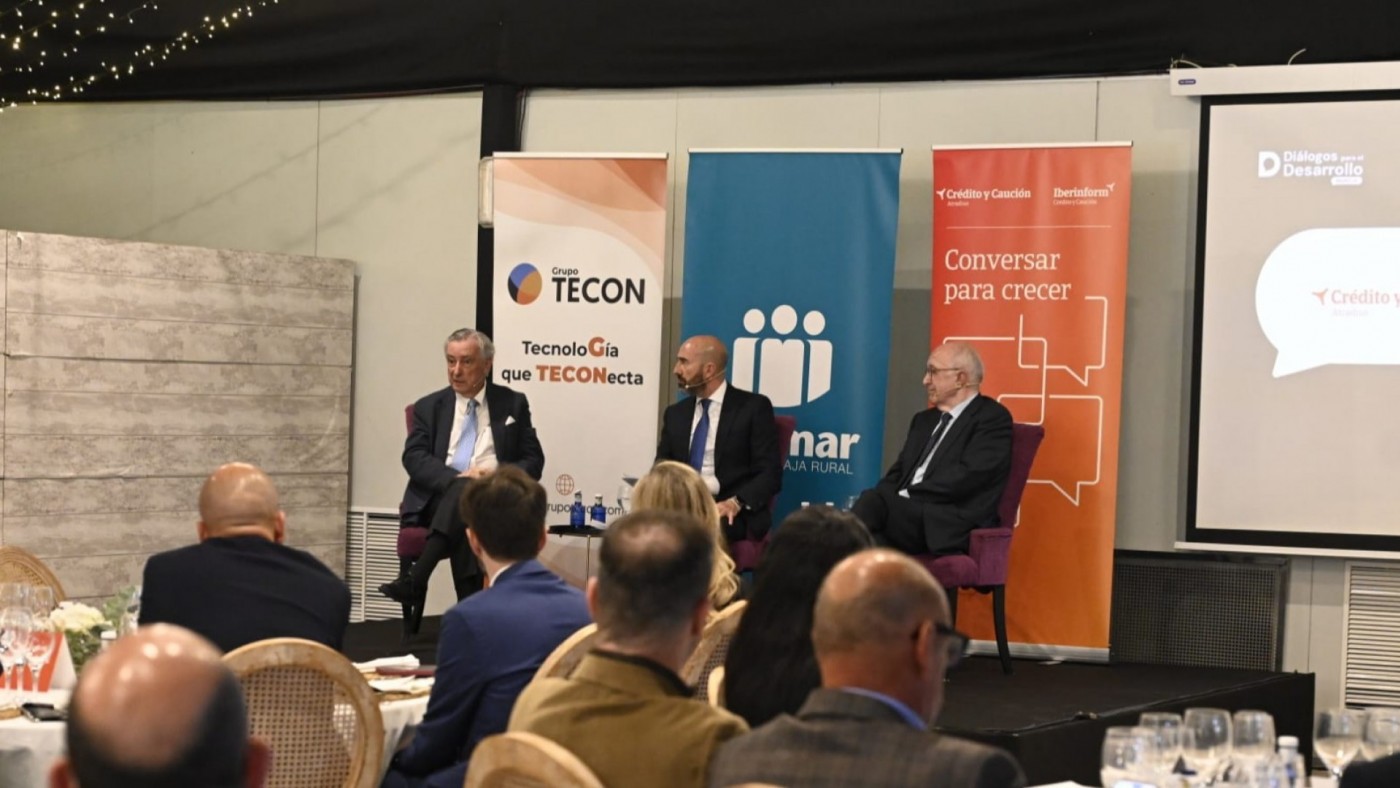 Jorge Dezcallar y Joaquín Almunia analizan en Murcia la geopolítica mundial