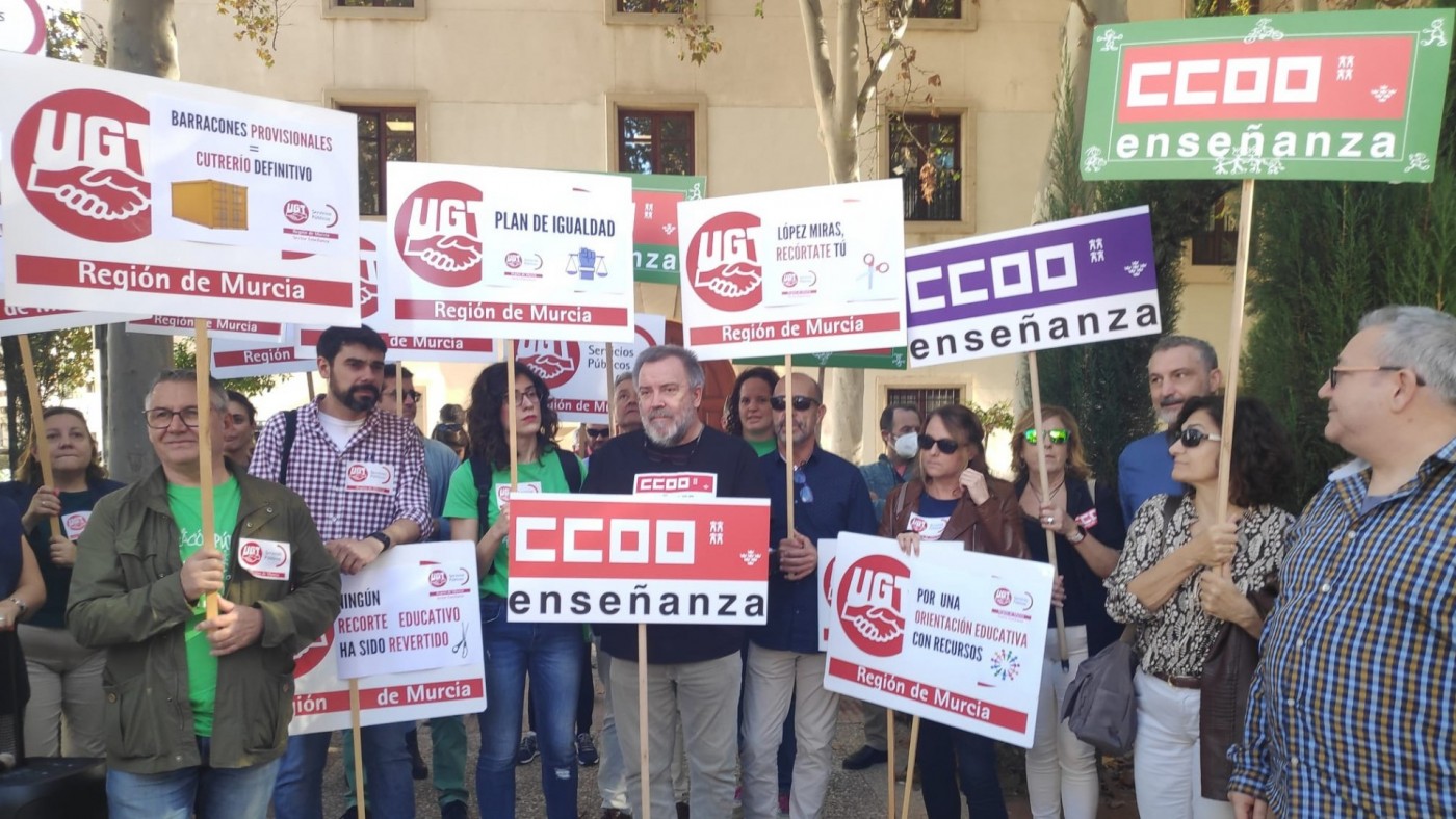 El TSJ de Murcia suspende los servicios mínimos del paro educativo