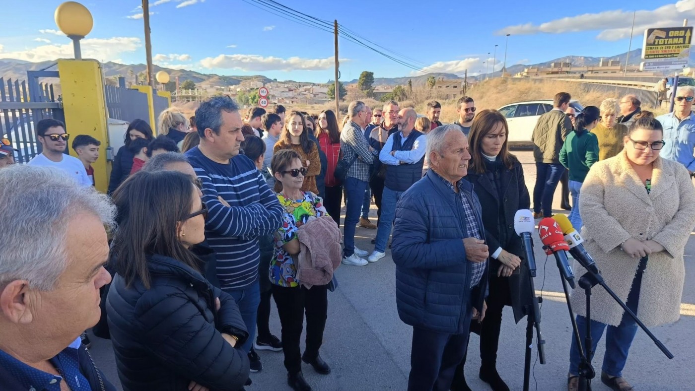 Vecinos de Totana exigen que Adif sustituya un terraplén por un viaducto en las obras del AVE