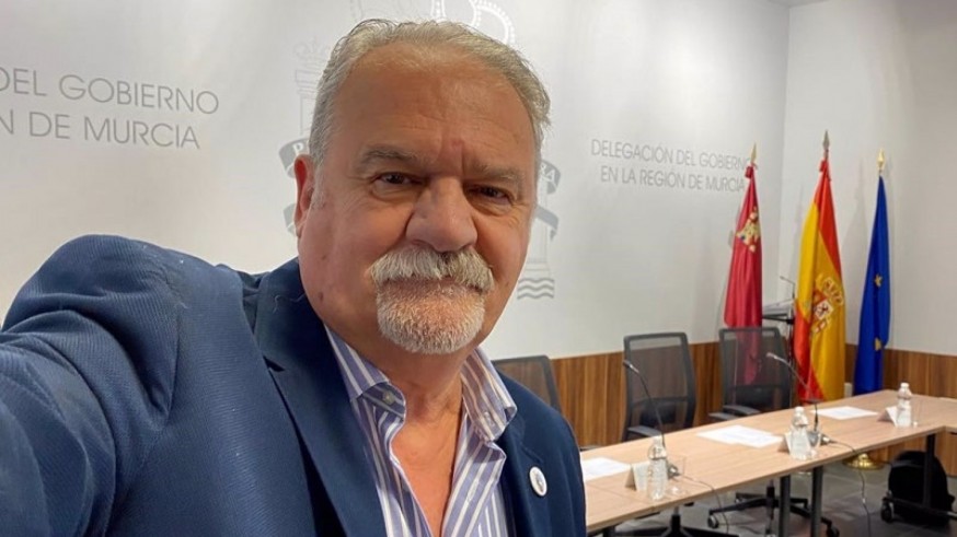 Fallece el presidente de la Feria del Libro de Murcia, Asensio Piqueras
