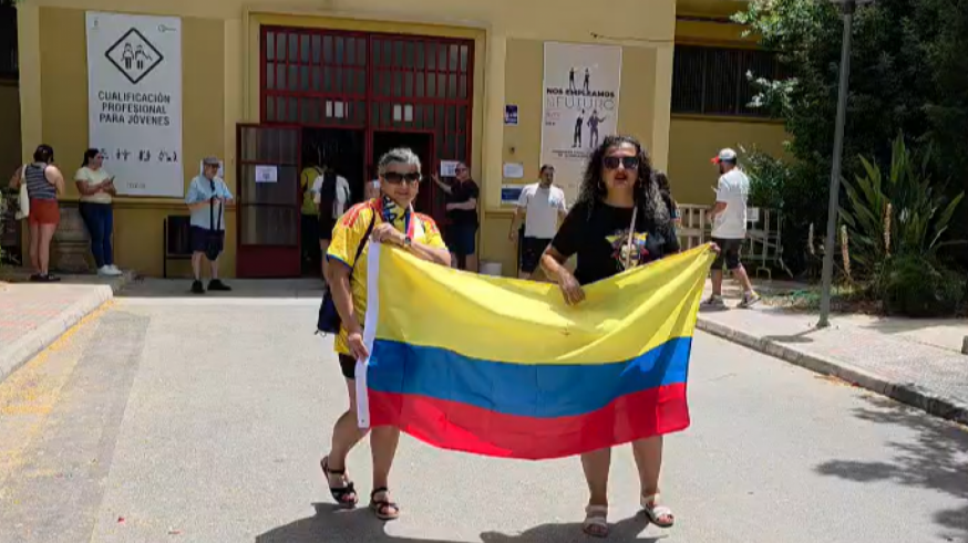 Más de dos mil colombianos votan en Murcia para elegir presidente