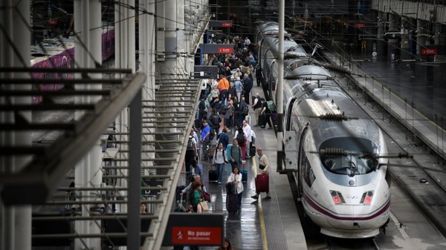 10.700 viajeros paralizados por la avería del AVE Madrid-Sevilla