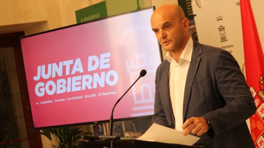 Enrique Lorca deja el acta de concejal socialista en el Ayuntamiento de Murcia