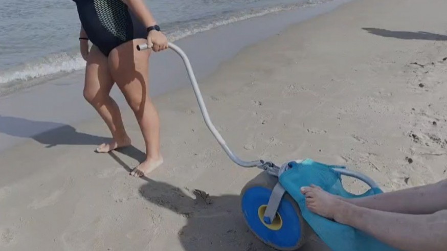 El verano pone en evidencia la escasez de playas adaptadas en la Región