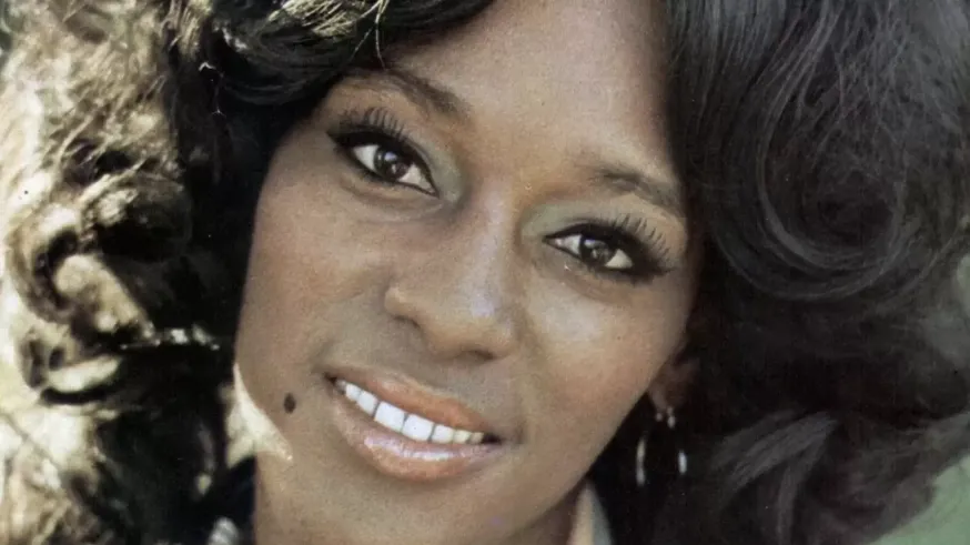 CANCIONES DESACOSTUMBRADAS (26/12/2025)