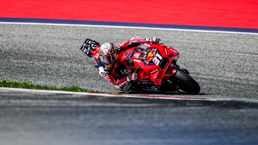 Pedro Acosta se queda sin puntos en la carrera sprint de Austria