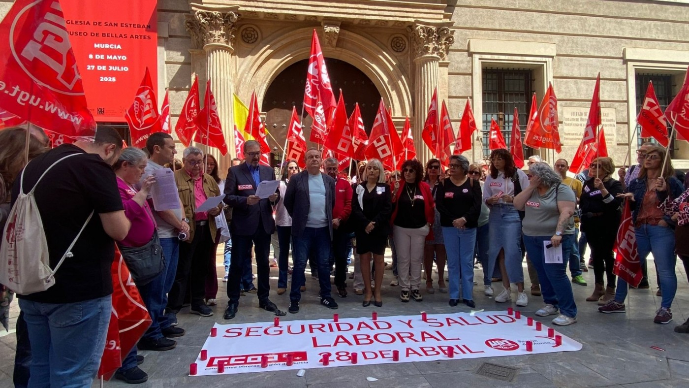 Homenaje a las 21 víctimas mortales por accidente laboral en la Región de Murcia