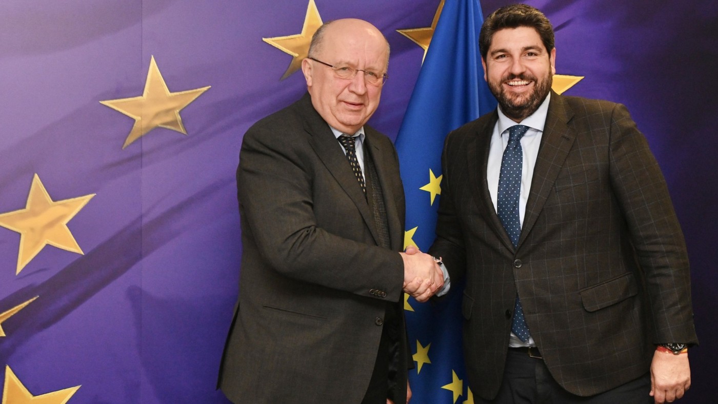 Tecnología murciana para la reconstrucción: alcaldes ucranianos exploran soluciones en la Región de Murcia