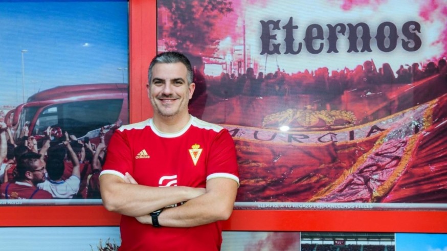 Salva Oliva: "Toca espabilar, que hay 18.000 aficionados detrás del equipo"