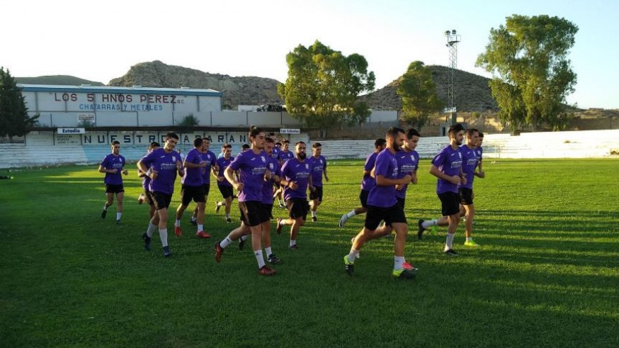 Fútbol Regional| Hablamos de la Escuela de Fútbol de Totana de 1ªAutonómica y del Abarán, que milita en Preferente