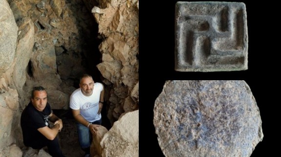 Ocharan y Pallarés y algunos objetos encontrados en Balumba. CEDIDAS