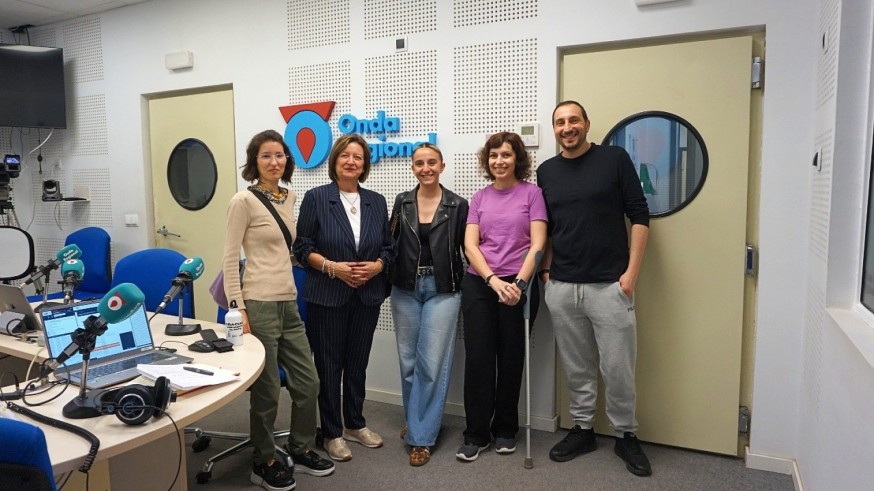 Día Mundial de la Fibromialgia. Hablamos con Miriam Franco, Mª Ángeles Ayala, Mª José Bleda, Ester Hernández y Dani Vidal, de la asociación FibroFamur