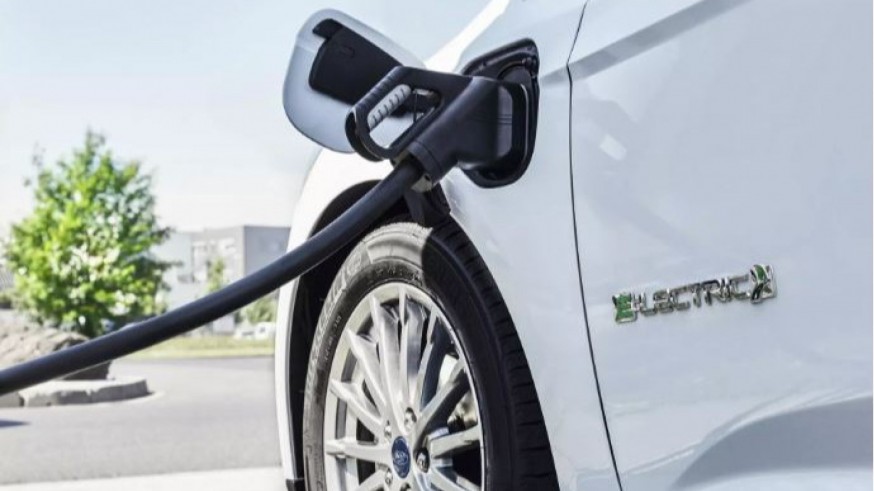 Las ventas de automóviles eléctricos aumentan cada mes en la Región