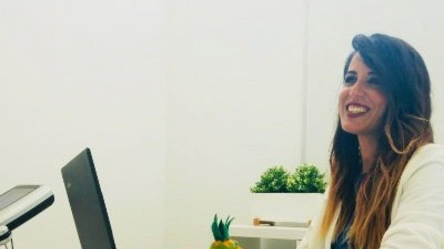 Lorena Luján, nutricionista del FC Cartagena: "Recomendamos a los jugadores bajar la ingesta de hidratos y aumentar el consumo de fruta y verdura"