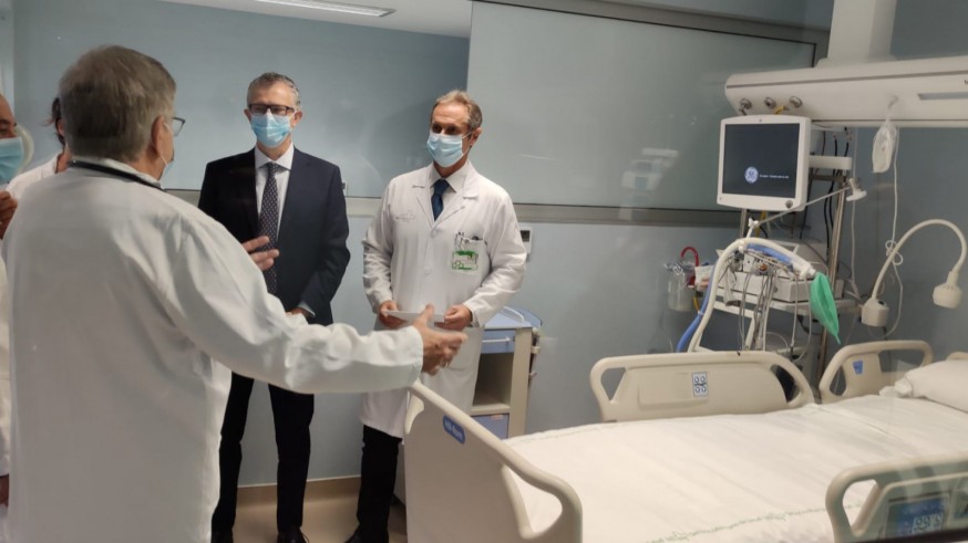 El hospital Reina Sofía estrena unidad UCI con 5 nuevos boxes