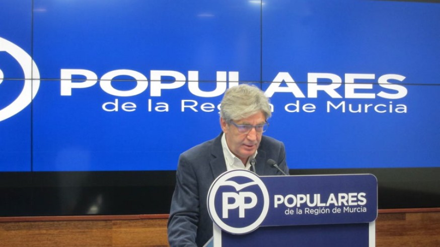 Miralles en rueda de prensa