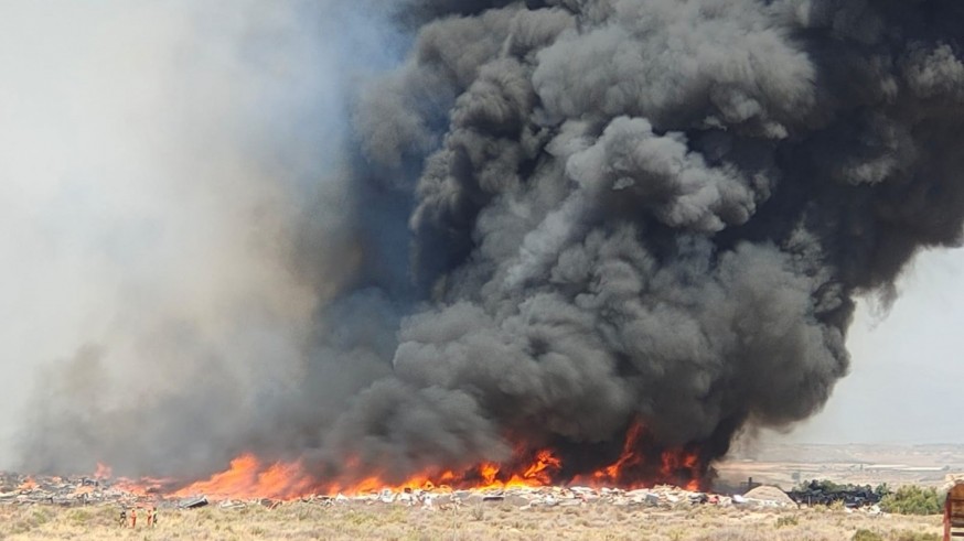 Al lugar han acudido patrullas de la Policía Local y Protección Civil de Mazarrón, y bomberos del Consorcio de Extinción de Incendios y Salvamento.