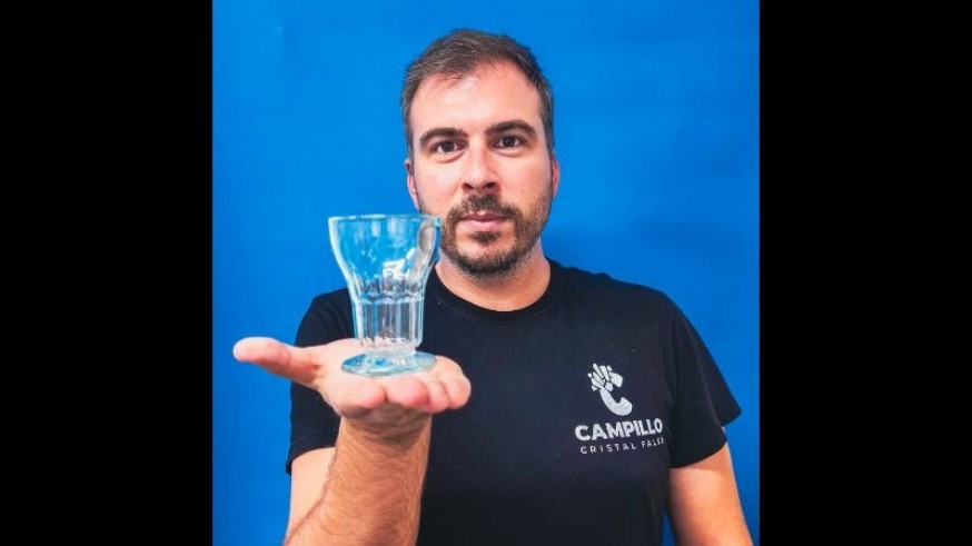Un vaso de asiático de película