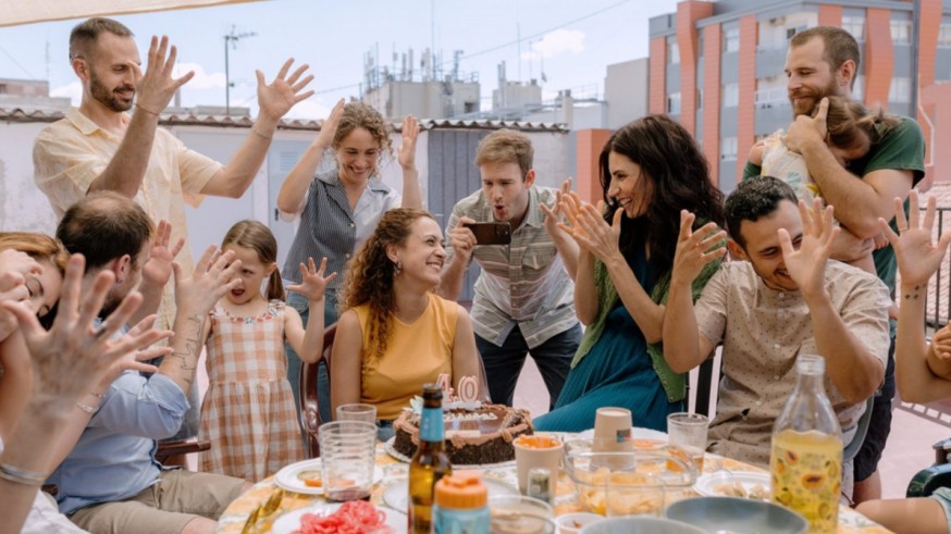 "Sorda" rompe barreras: "comenzamos rodando en nuestras casas y ahora se preparan para los Premios Feroz y los Goya