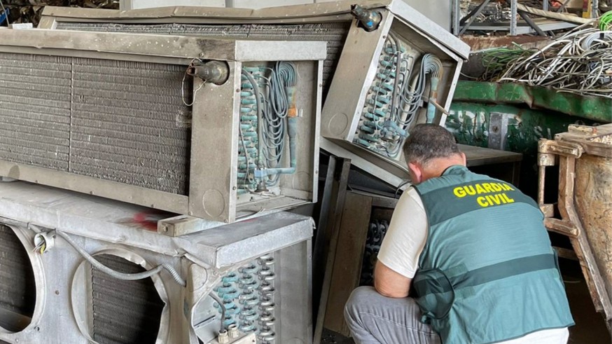 Detienen a 7 personas por sustraer material metálico para vender en chatarrerías