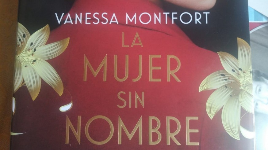 Todo está en los libros. ‘La mujer sin nombre’ de Vanessa Montfort