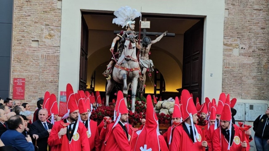 (Galería) Los Coloraos salen en procesión por Murcia