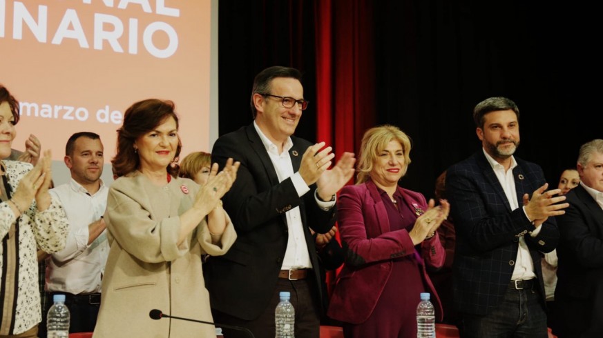 Alarcón, Lucas y la poeta Magdalena Sánchez Blesa encabezan la lista del PSOE a la Asamblea