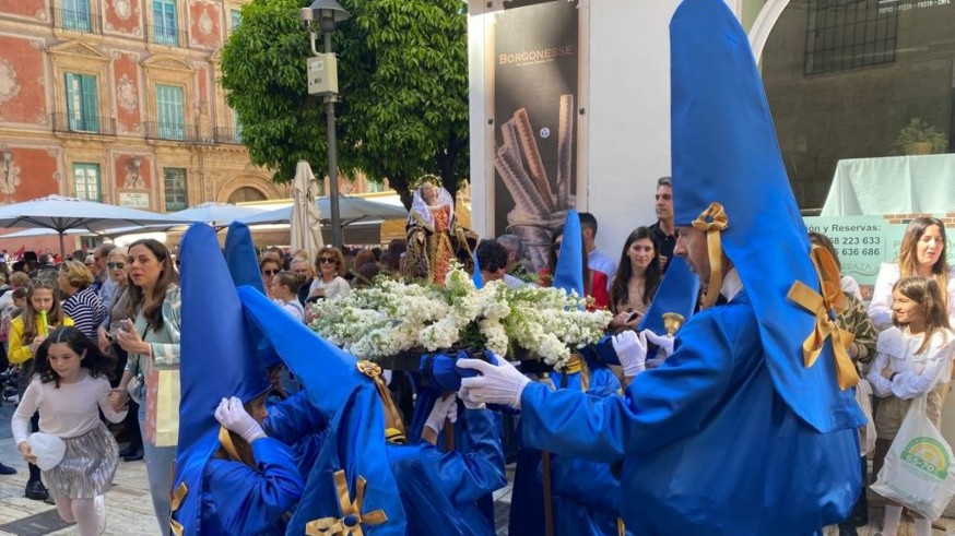 Dos mil niños, en la procesión del Ángel de Murcia