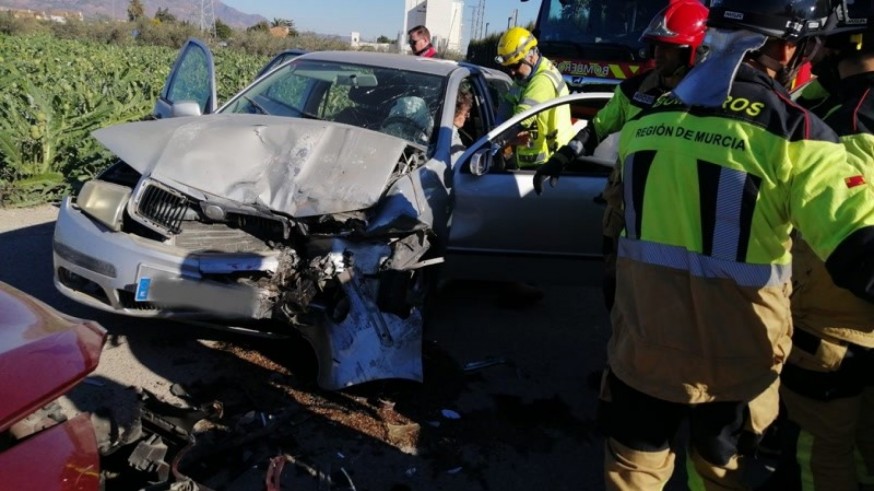 Cinco heridos en un accidente en la pedanía lorquina de Pulgara