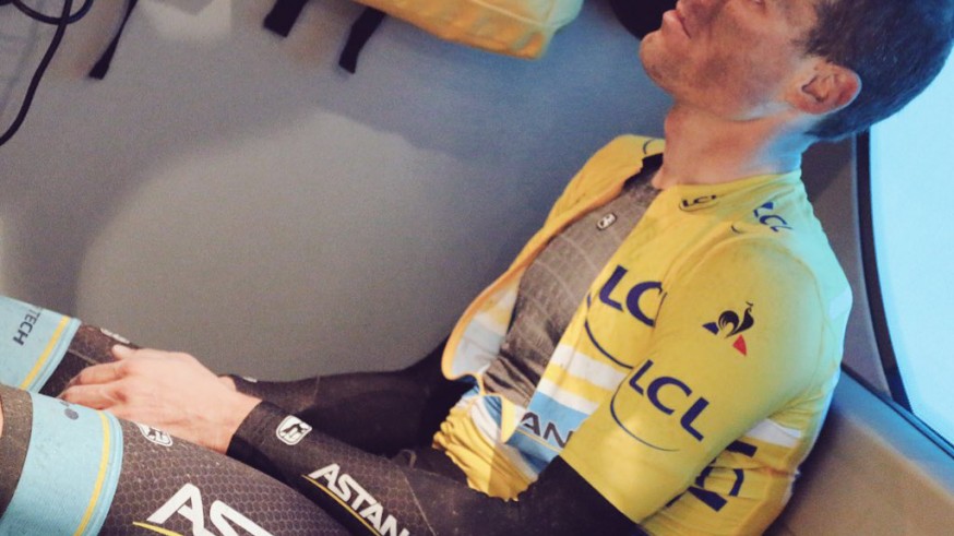 Luis León Sánchez cede el liderato de la París-Niza en la penúltima etapa