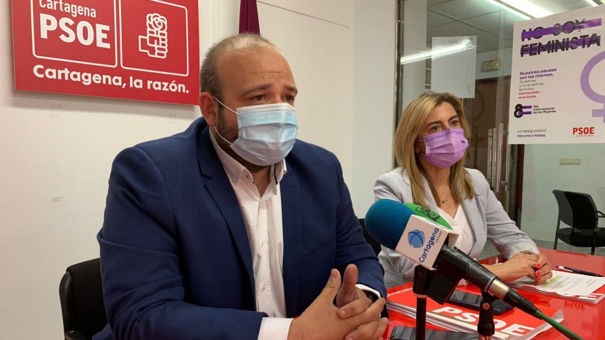 Rueda de prensa ofrecida por el PSOE este lunes en Cartagena