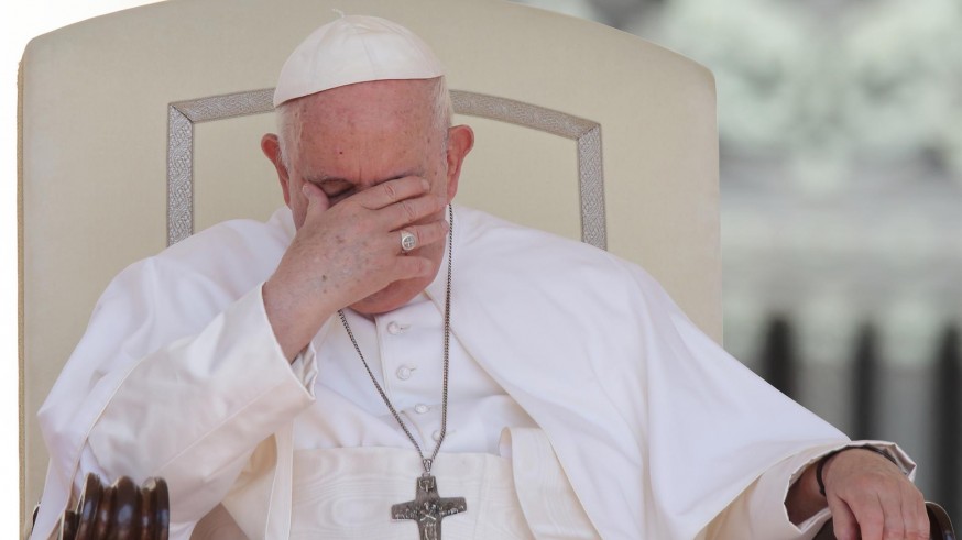 El Papa será operado este miércoles de un problema intestinal