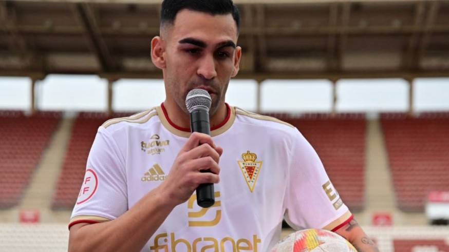 Dani Romera: "He venido al Real Murcia a ascender de categoría"